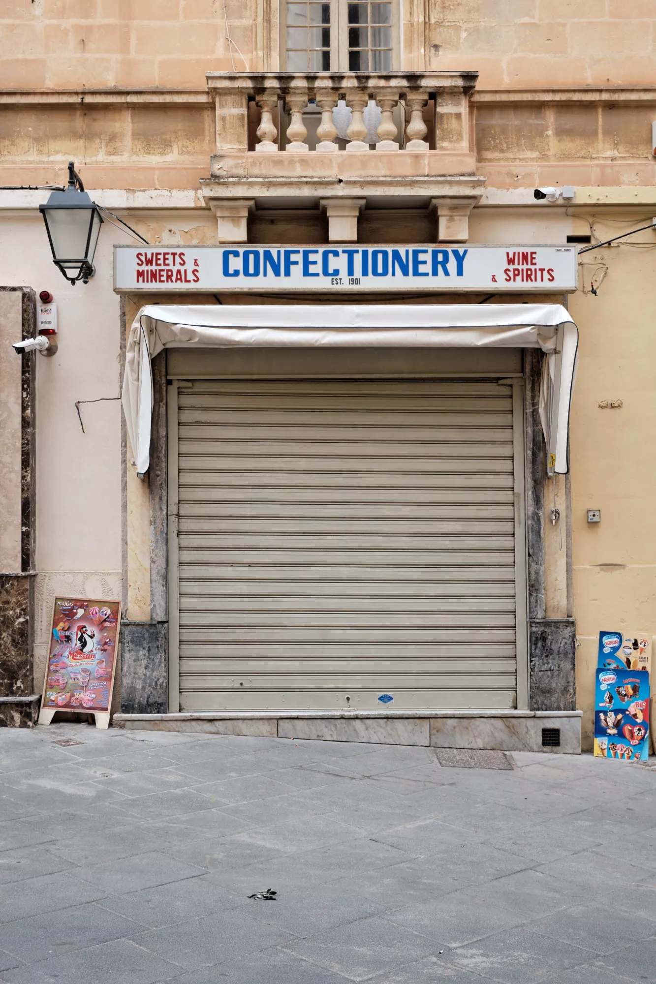 Typography malta shopfront 24