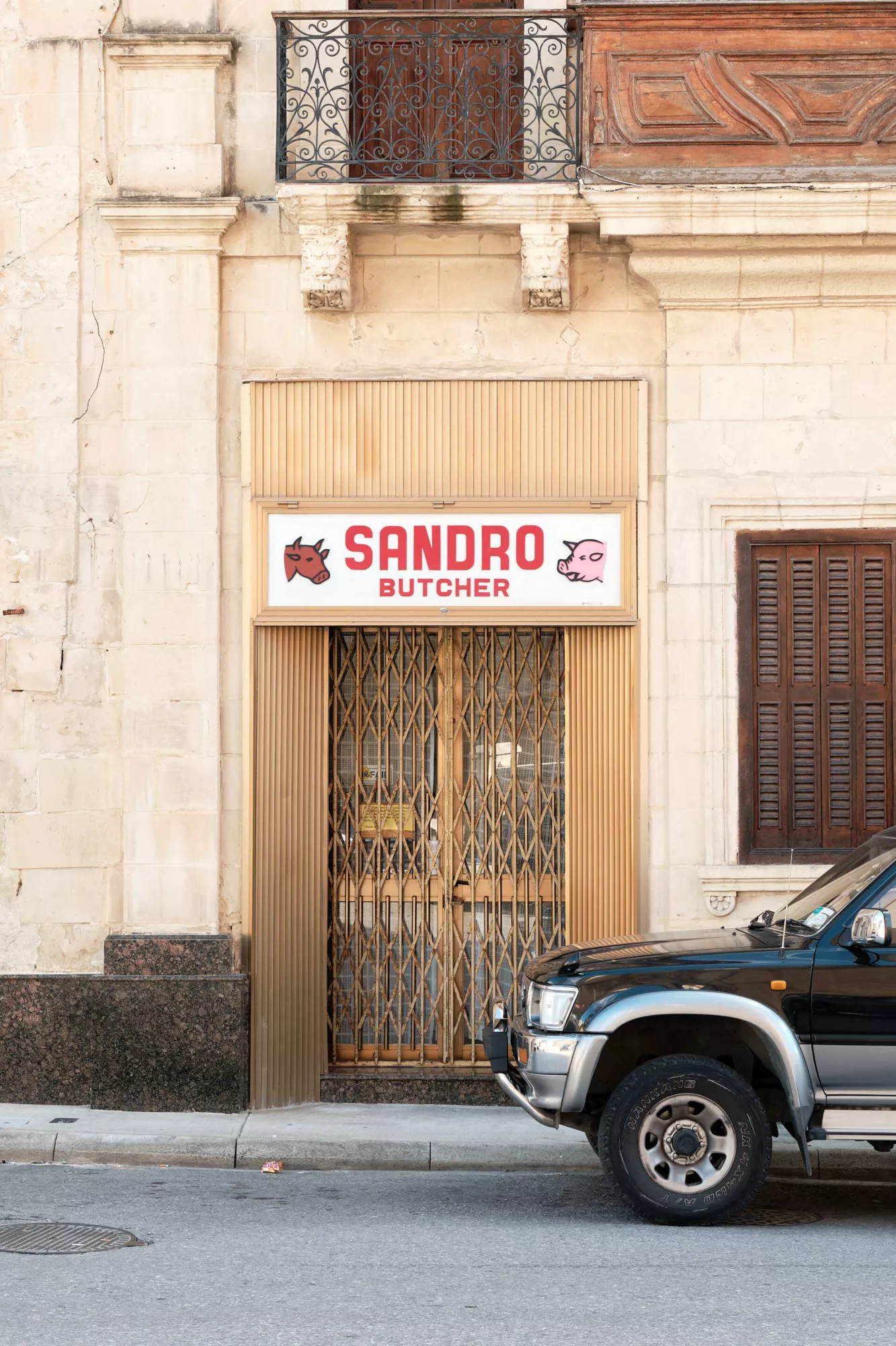 Typography malta shopfront 10
